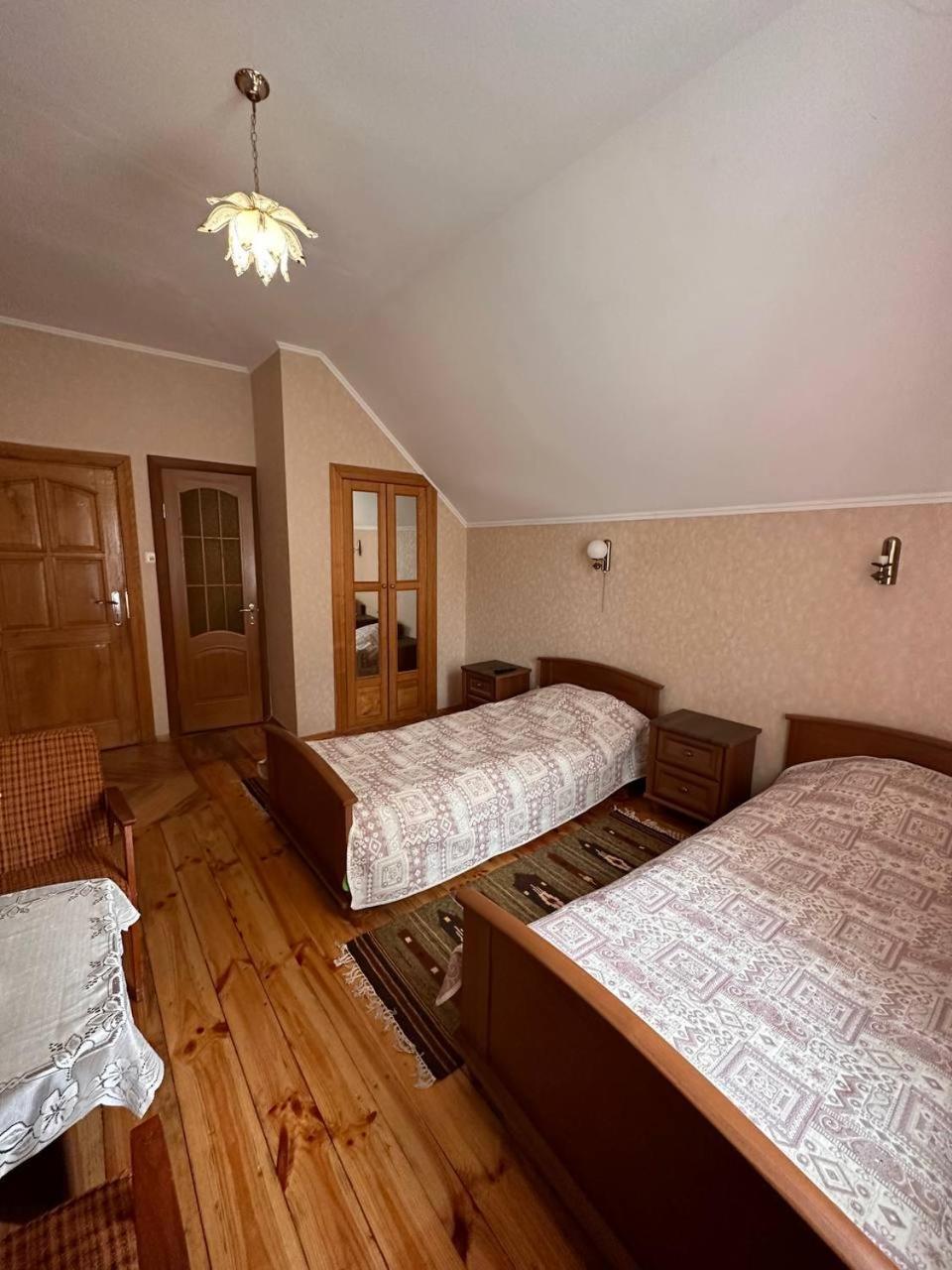 Bed and Breakfast Роксолана à Trouskavets Extérieur photo